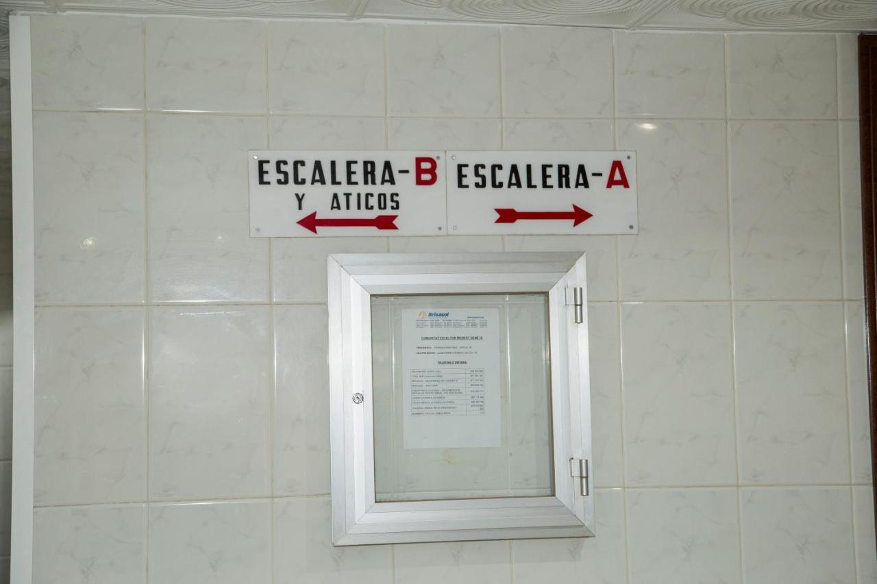 Apartamento Reus 1 - Parking Gratuito Экстерьер фото